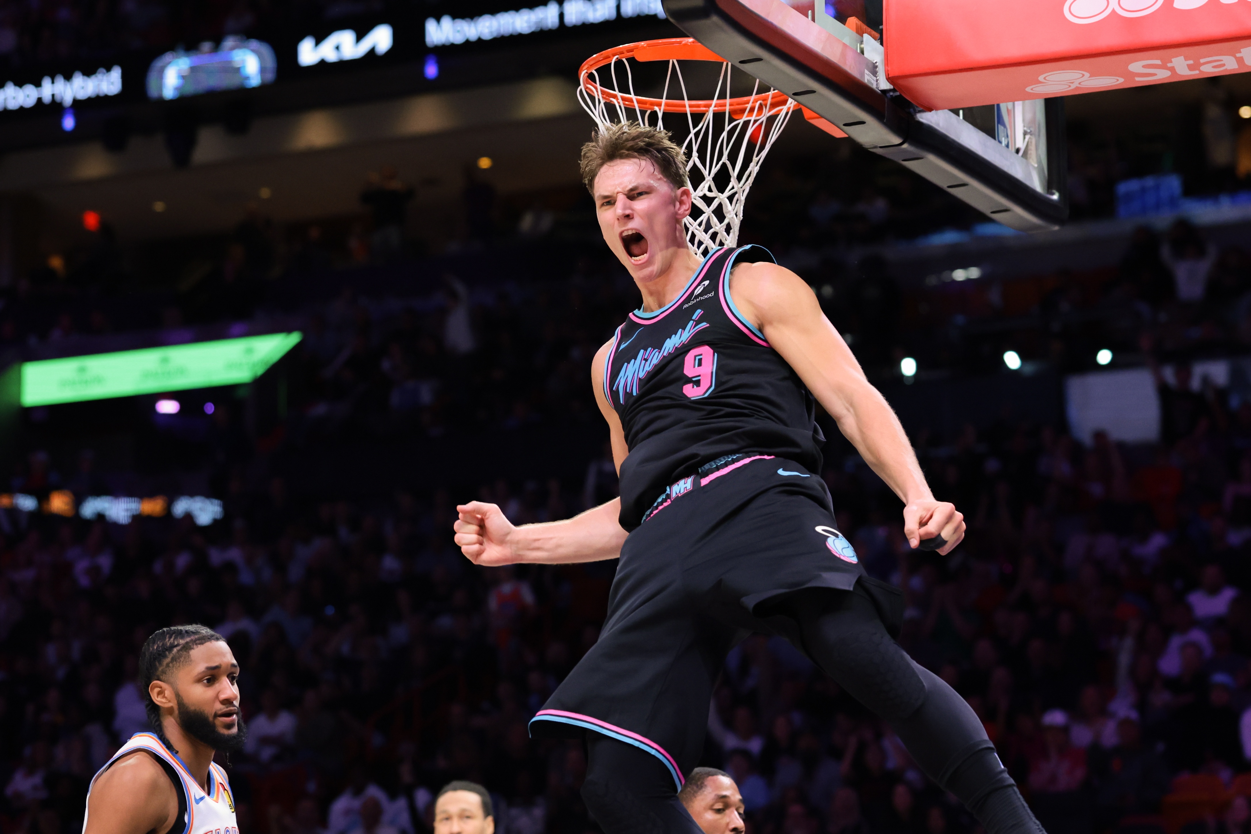 开局就一边倒！热火全场四节都压制公牛 最终狂胜43分！