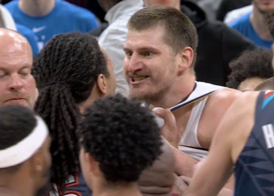 开云官网-1胜9负，夺冠热门慢慢倒下！作为联盟第一人，或许你被高估了